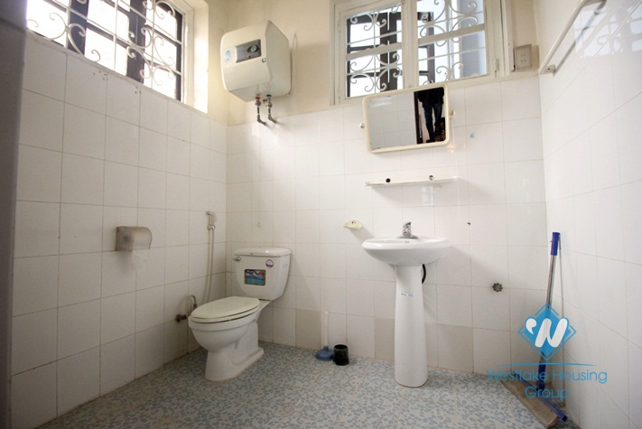 A beautiful house for rent in Au co, Tay ho, Ha noi